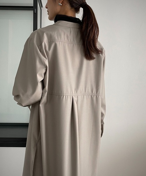 &g'aime(アンジェム)の「【&g’aime】バックロングシャツ(シャツ/ブラウス・レディース・ブラック/モカ/グレイッシュベージュ・FREE)」の19枚目の写真