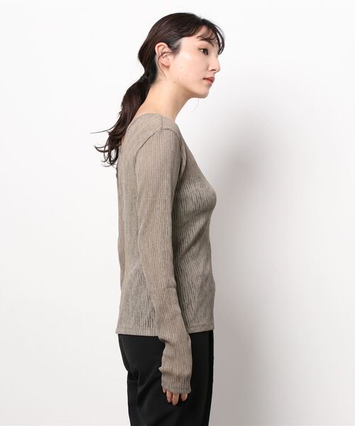 ALAND(エーランド)の「3.3 Field Trip/シアーVネック長袖プルオーバー 2218868(Tシャツ/カットソー・レディース・ブラック/カーキ/アイボリー・FREE)」の9枚目の写真