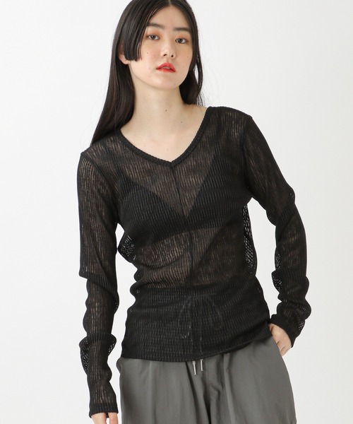 ALAND(エーランド)の「3.3 Field Trip/シアーVネック長袖プルオーバー 2218868(Tシャツ/カットソー・レディース・ブラック/カーキ/アイボリー・FREE)」の2枚目の写真