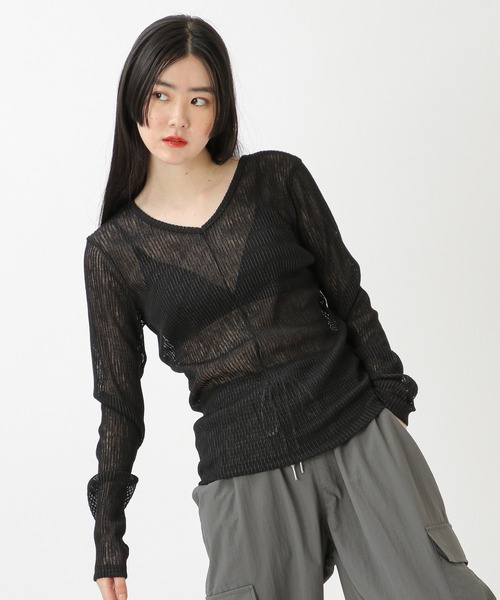 ALAND(エーランド)の「3.3 Field Trip/シアーVネック長袖プルオーバー 2218868(Tシャツ/カットソー・レディース・ブラック/カーキ/アイボリー・FREE)」の13枚目の写真