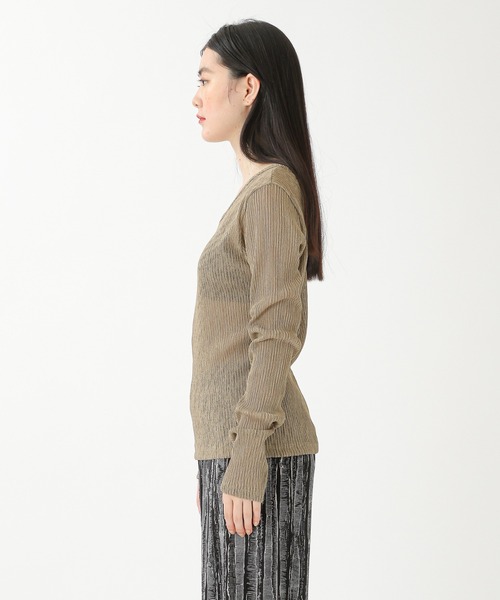 ALAND(エーランド)の「3.3 Field Trip/シアーVネック長袖プルオーバー 2218868(Tシャツ/カットソー・レディース・ブラック/カーキ/アイボリー・FREE)」の11枚目の写真