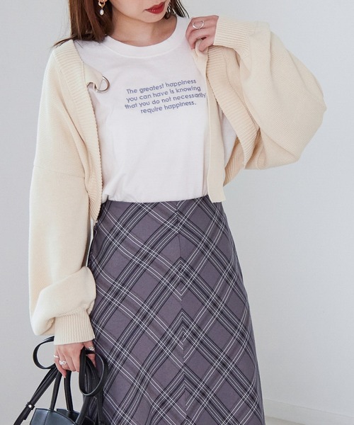 Heather（ヘザー）の「アソートロゴロンT　237220（Tシャツ/カットソー・レディース・ホワイト/アイボリー/ブラック/ブラック系その他/ホワイト×パープル/ホワイト×ブラック/ホワイト系その他・FREE）」の2枚目の写真