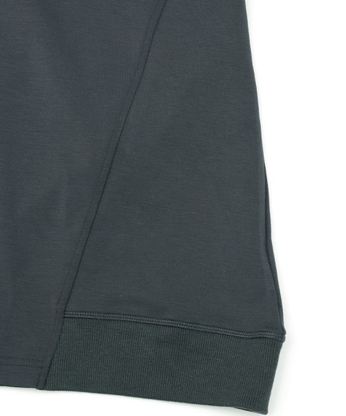 チチカカ(チチカカ)の「ダンボールニットタックパーカープルオーバー(パーカー・レディース・パープル/チャコールグレー/グリーン・FREE)」の22枚目の写真