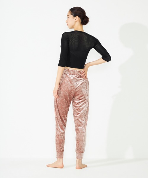 ［新品］チャコット　クラッシュベロア上下セットM 新品］チャコット クラッシュベロア上下セットM 【公式通販】