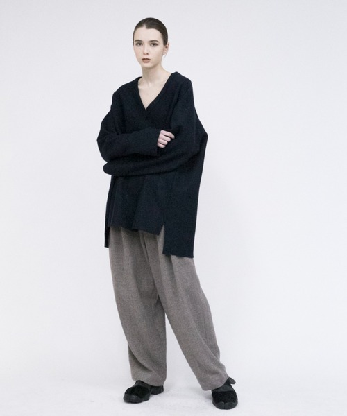 VOAAOV（ヴォアーブ）の「【VOAAOV】 wool ring jersey V-neck sweater（ニット/セーター・メンズ・ブラック/ベージュ/ブルー/オリーブ/ネイビー・2/1）」の19枚目の写真