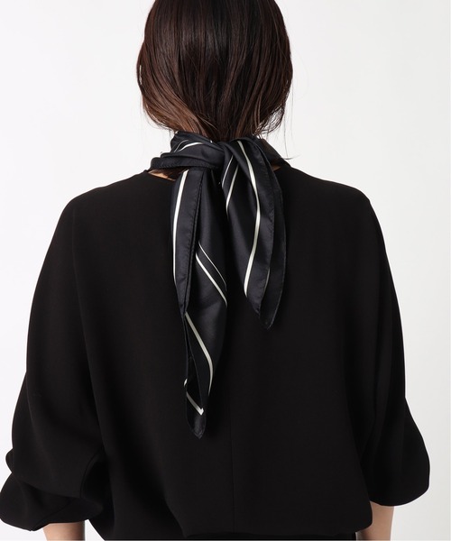 AP STUDIO（エーピーストゥディオ）の「SCENTOF シルクサテンスカーフ（バンダナ/スカーフ・レディース・ブラック/アイボリー・FREE）」の9枚目の写真