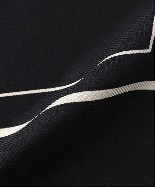 AP STUDIO（エーピーストゥディオ）の「SCENTOF シルクサテンスカーフ（バンダナ/スカーフ・レディース・ブラック/アイボリー・FREE）」の6枚目の写真