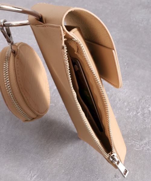 classicalelf（クラシカルエルフ）の「自由にアレンジ♪マルチポーチショルダーバッグ（ショルダーバッグ・レディース・ブラック/ベージュ・ONE SIZE）」の3枚目の写真