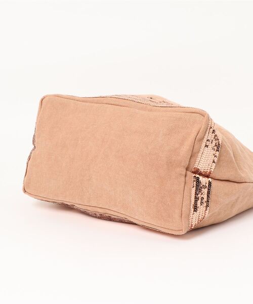 vanessabruno（ヴァネッサブリューノ）の「CABAS MOYEN+ZIP（トートバッグ・レディース・ダークオリーブ/ピンクベージュ・FREE）」の4枚目の写真