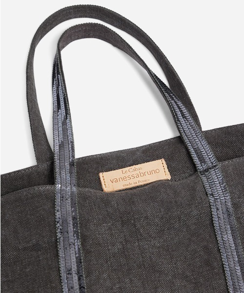 vanessabruno（ヴァネッサブリューノ）の「CABAS MOYEN+ZIP（トートバッグ・レディース・ダークオリーブ/ピンクベージュ・FREE）」の5枚目の写真
