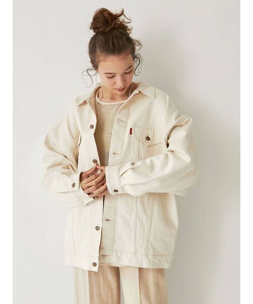 Ungrid(アングリッド)の「ビッグシルエットデニムジャケット(デニムジャケット・レディース・ブルー/ブラック/アイボリー・FREE)」の13枚目の写真