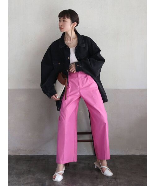 Ungrid(アングリッド)の「ビッグシルエットデニムジャケット(デニムジャケット・レディース・ブルー/ブラック/アイボリー・FREE)」の16枚目の写真