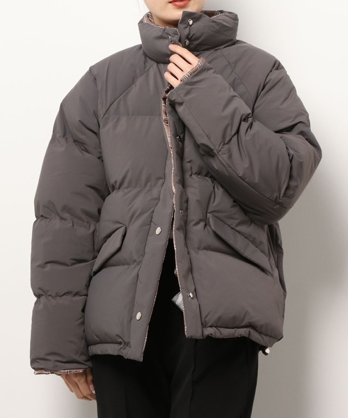 emi+(エミプラス)の「リバーシブルチェック中綿ジャケット(ダウンジャケット/コート・レディース・ブラック/グレー/ベージュ・FREE)」の2枚目の写真