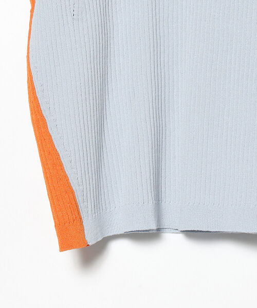 Ray BEAMS(レイビームス)の「NOMA t.d. ×Ray BEAMS / 別注 カットアウト トップス(ニット/セーター・レディース・ライトグレー・ONE SIZE)」の6枚目の写真