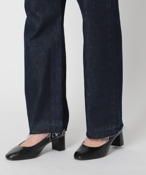 Simplicite(サンプリシテ)の「Natural Friendly Denim オーバーオール(サロペット/オーバーオール・レディース・ライトグレー/ブルー/ネイビー・FREE)」の12枚目の写真