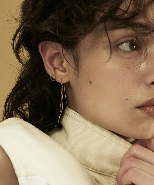 Canal 4℃(カナルヨンドシー)の「【earjoy】シルバー イヤーカフ/片耳用(イヤーカフ・レディース・イエローゴールド・FREE)」の5枚目の写真