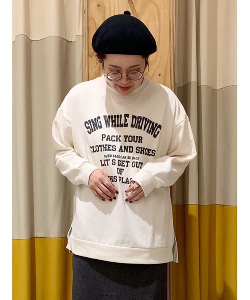 Samansa Mos2 blue（サマンサモスモスブルー）の「ロゴスウェット（スウェット・レディース・チャコール/ミント/オフホワイト/ブラウン/サックスブルー・ﾌﾘ-）」の2枚目の写真