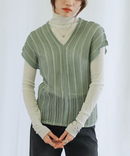 select MOCA（セレクトモカ）の「Vネックメッシュベスト（ベスト・レディース・テラコッタ/グリーン/アイボリー・FREE）」の11枚目の写真