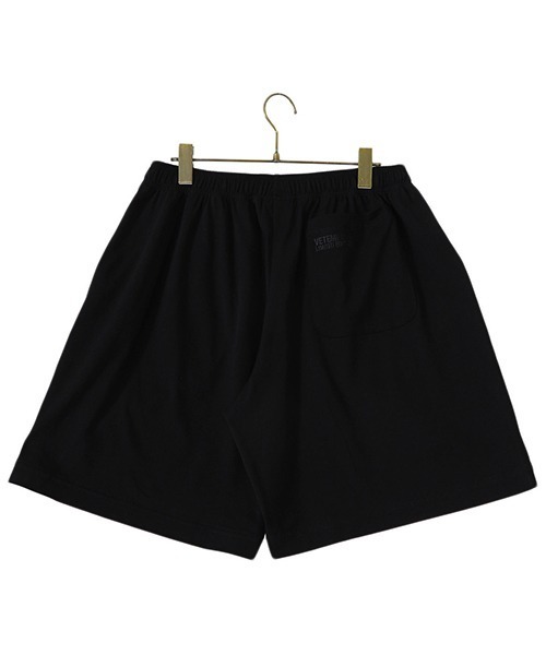 VETEMENTS（ヴェトモン）の「VETEMENTS / ヴェトモン：LIMITED EDITION SHORTS：UE52TR130B[RIP]（スウェットパンツ・メンズ・ブラック・S/M/XS）」の2枚目の写真
