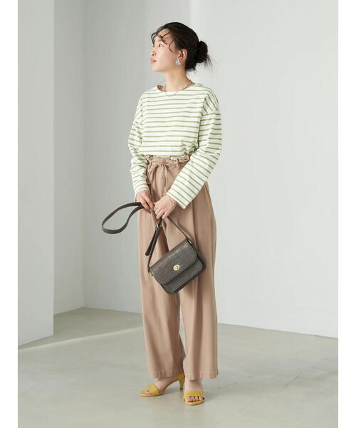 earth music&ecology(アースミュージックアンドエコロジー)の「前ポケットショルダーバッグ*(ショルダーバッグ・レディース・チャコールグレー/ライトブラウン/グレイッシュベージュ・FREE)」の12枚目の写真