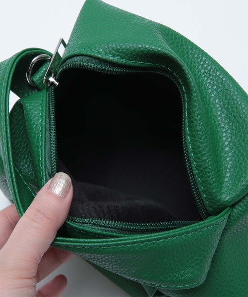 titivate（ティティベイト）の「2wayｴｺﾚｻﾞｰｽｸｴｱﾊﾞｯｸﾞ（ハンドバッグ・レディース・イエロー/ブラック/ホワイト/グリーン・FREE）」の18枚目の写真