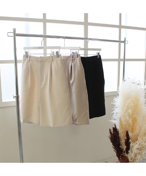 MODE ROBE(モードローブ)の「ハーフパンツ(その他パンツ・レディース・ブラック/ベージュ/アイボリー・FREE)」の12枚目の写真