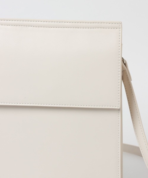 Heather（ヘザー）の「3WAYショルダーリュック　275690（バックパック/リュック・レディース・オフホワイト/ブラック・ONE SIZE）」の18枚目の写真