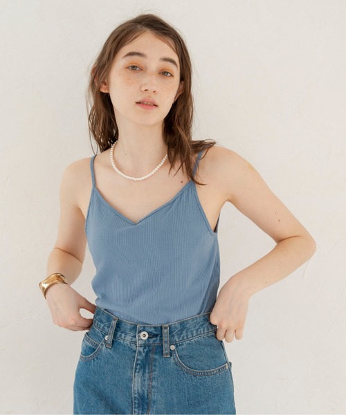 ANGIE（アンジー）の「カップ付きバックオープンキャミソール（キャミソール・レディース・ブラック/ブルー/グリーン/アイボリー/マスタード・SMALL/MEDIUM）」の14枚目の写真