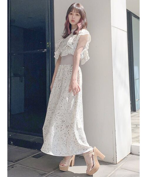 dazzlin（ダズリン）の「ラインアートリブノースリワンピース