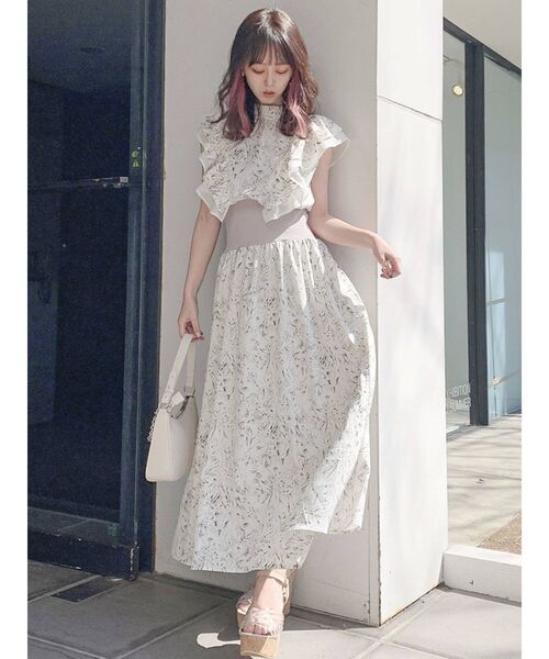dazzlin(ダズリン)の「ラインアートリブノースリワンピース(ワンピース・レディース・グレー/アイボリー/グリーン・SMALL/MEDIUM)」の14枚目の写真