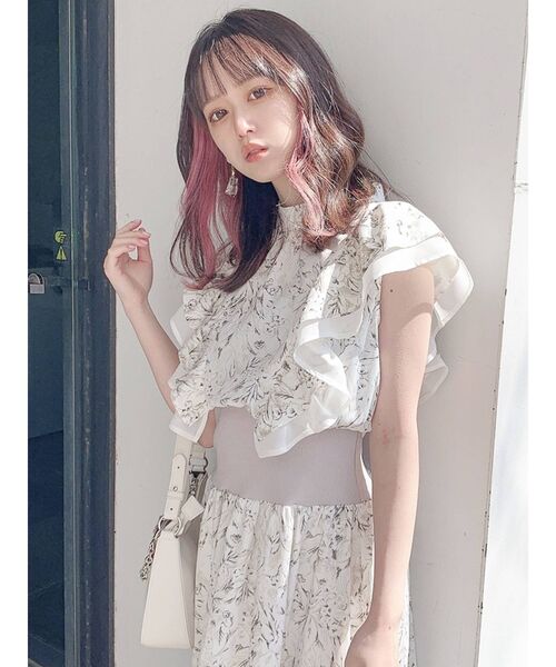 dazzlin(ダズリン)の「ラインアートリブノースリワンピース(ワンピース・レディース・グレー/アイボリー/グリーン・SMALL/MEDIUM)」の16枚目の写真