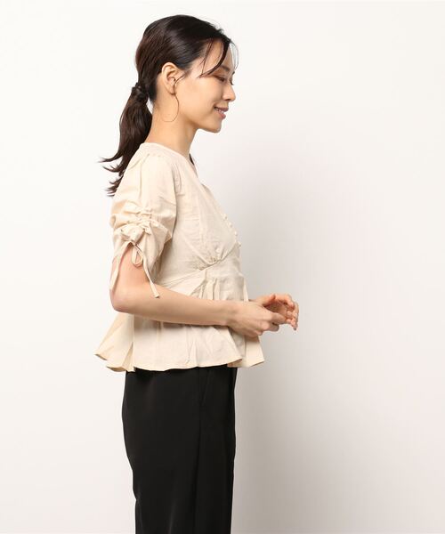 leune(ルネ)の「【leune】シンプルボタンブラウス(シャツ/ブラウス・レディース・ホワイト/ブラック/ベージュ・MEDIUM)」の10枚目の写真