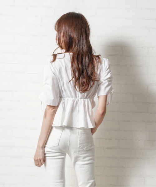 leune(ルネ)の「【leune】シンプルボタンブラウス(シャツ/ブラウス・レディース・ホワイト/ブラック/ベージュ・MEDIUM)」の4枚目の写真