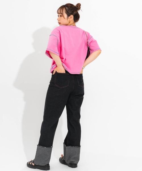 nemne store(ネンネストア)の「ワンポイント刺繍入り配色ステッチTシャツ(Tシャツ/カットソー・レディース・ホワイト/ピンク/オートミール・フリー)」の14枚目の写真
