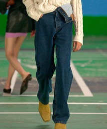 CLASSIC ASYMMETRIC WAIST JEANS