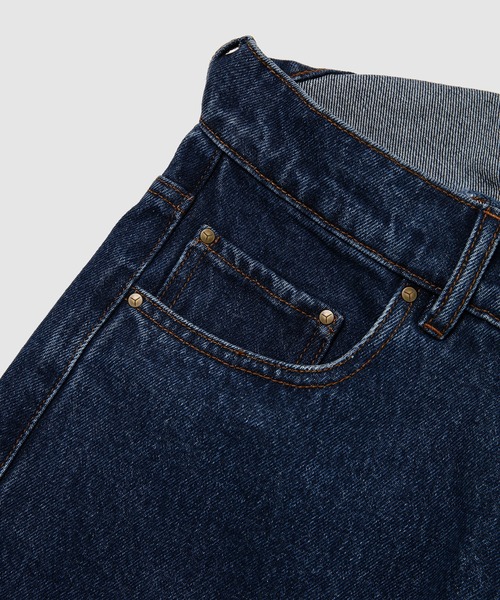 Y/Project(ワイプロジェクト)の「CLASSIC ASYMMETRIC WAIST JEANS(デニムパンツ・メンズ・ネイビー系・30/32)」の2枚目の写真
