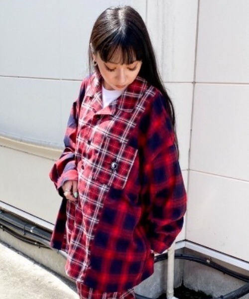 Candy Stripper(キャンディストリッパー)の「CND COMBINED シャツ(シャツ/ブラウス・レディース・レッド/ブラック・2)」の2枚目の写真