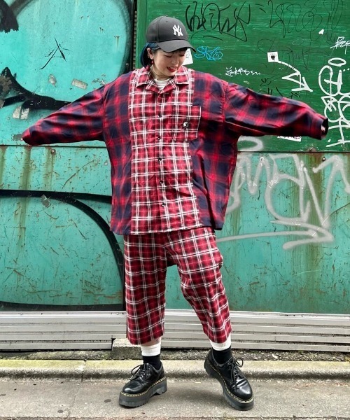 Candy Stripper(キャンディストリッパー)の「CND COMBINED シャツ(シャツ/ブラウス・レディース・レッド/ブラック・2)」の6枚目の写真