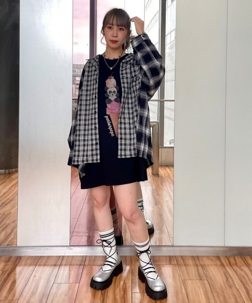 Candy Stripper(キャンディストリッパー)の「CND COMBINED シャツ(シャツ/ブラウス・レディース・レッド/ブラック・2)」の16枚目の写真