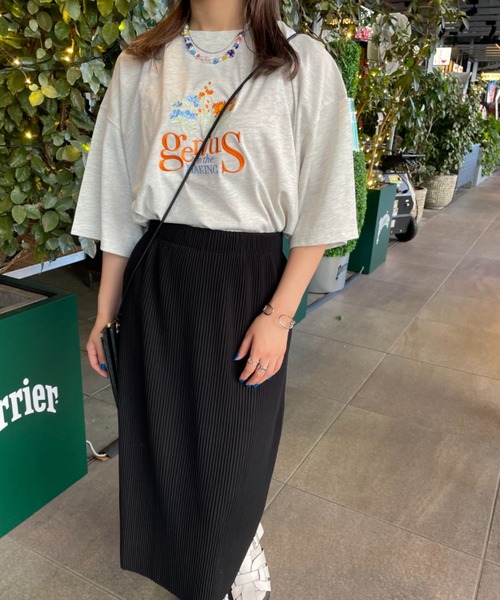 nemne store（ネンネストア）の「【低身長用サイズあり】アソートビッグシルエットTシャツ（Tシャツ/カットソー・レディース・オフホワイト/グリーン/オートミール/スミクロ・SMALL/MEDIUM）」の17枚目の写真