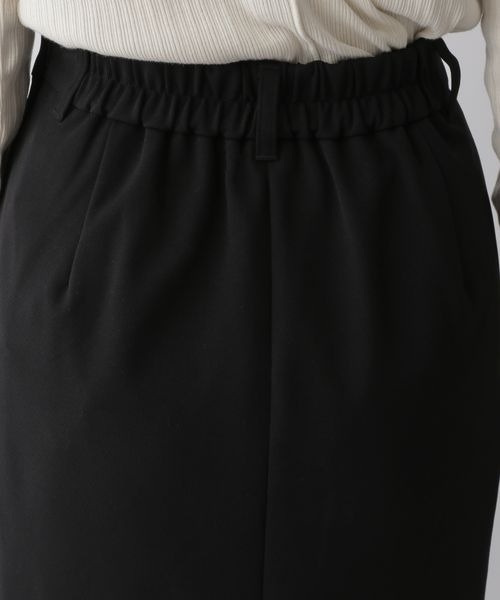 LOWRYS FARM（ローリーズファーム）の「ストレッチフロントベントタイトスカート　344665（スカート・レディース・ブラック/レッド/アイボリー・MEDIUM/LARGE）」の18枚目の写真