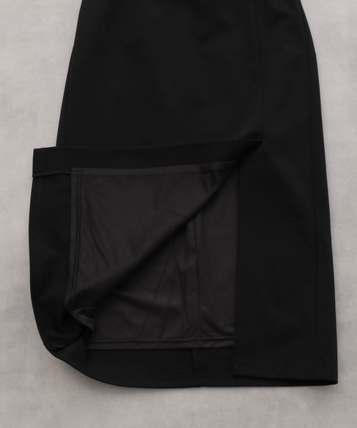 LOWRYS FARM（ローリーズファーム）の「ストレッチフロントベントタイトスカート　344665（スカート・レディース・ブラック/レッド/アイボリー・MEDIUM/LARGE）」の22枚目の写真