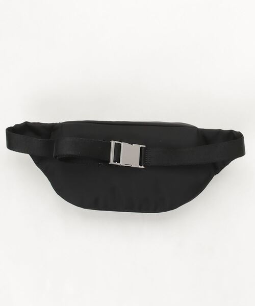 Guess（ゲス）の「CERTOSA NYLON SMART Bum Bag（ボディバッグ/ウエストポーチ・メンズ・ブラック・ONE SIZE）」の9枚目の写真