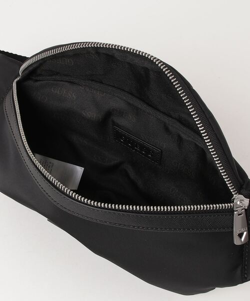 Guess（ゲス）の「CERTOSA NYLON SMART Bum Bag（ボディバッグ/ウエストポーチ・メンズ・ブラック・ONE SIZE）」の13枚目の写真