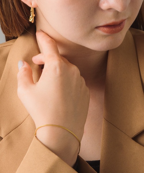 muku（ムク）の「金属アレルギー対応  [シルバー] シンプルスネークブレスレット/サージカルステンレス/316L（ブレスレット・レディース・シルバー/ゴールド・FREE）」の13枚目の写真