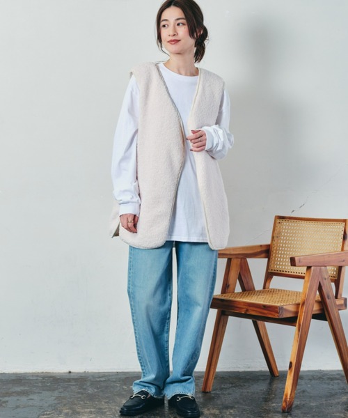 ECRIRE（エクリール）の「【陽コラボ】リバーシブルキルティングボアベスト（ベスト・レディース・アイボリー/ブラウン・M/L）」の4枚目の写真