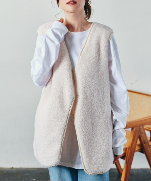 ECRIRE（エクリール）の「【陽コラボ】リバーシブルキルティングボアベスト（ベスト・レディース・アイボリー/ブラウン・M/L）」の7枚目の写真