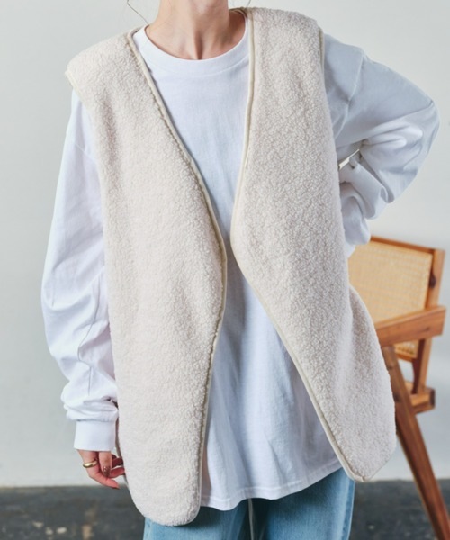 ECRIRE（エクリール）の「【陽コラボ】リバーシブルキルティングボアベスト（ベスト・レディース・アイボリー/ブラウン・M/L）」の8枚目の写真