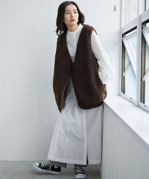 ECRIRE（エクリール）の「【陽コラボ】リバーシブルキルティングボアベスト（ベスト・レディース・アイボリー/ブラウン・M/L）」の10枚目の写真