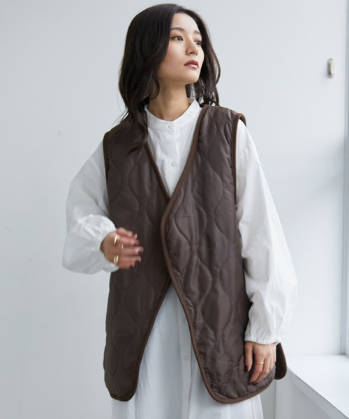 ECRIRE（エクリール）の「【陽コラボ】リバーシブルキルティングボアベスト（ベスト・レディース・アイボリー/ブラウン・M/L）」の16枚目の写真